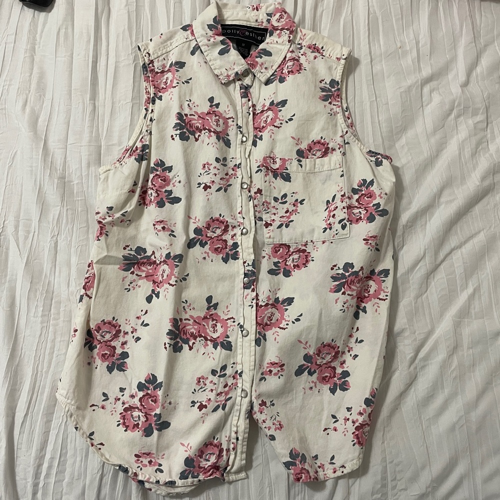 Polly & Esther Rose Button-up tank top